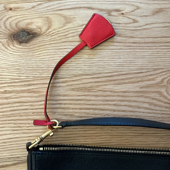 Tory Burch Perry bag in like new condition - Picture 5 of 7